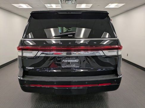 Certified 2022 Lincoln Navigator Reserve image 5