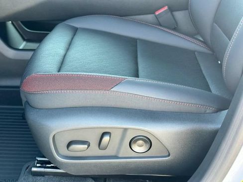New 2027 Chevrolet Equinox RS FWD image 10