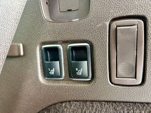 Used 2018 Mercedes-Benz GLS 450 4MATIC image 16