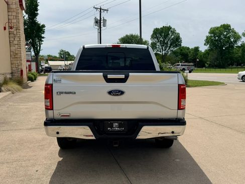 Used 2017 Ford F150 XLT w/ Equipment Group 302A Luxury RWD image 4