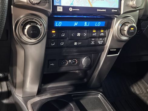Used 2021 Toyota 4Runner Limited RWD image 32