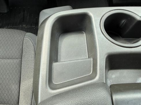 Used 2022 Chevrolet Silverado 1500 Custom image 23