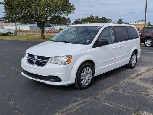 Used 2016 Dodge Grand Caravan SE w/ Quick Order Package 29E SE FWD image 7