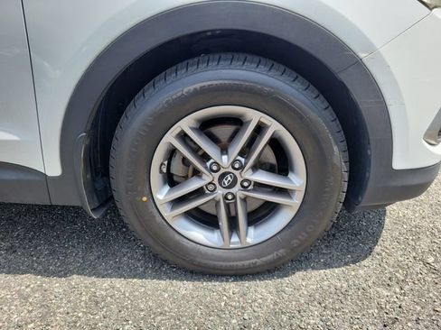 Used 2017 Hyundai Santa Fe Sport w/ 2.4L Tech Package 04 FWD image 7