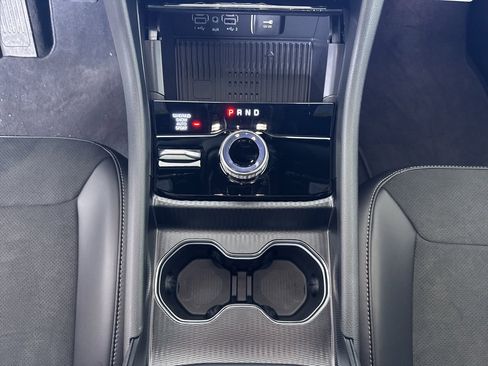 New 2026 Jeep Grand Cherokee Altitude image 24