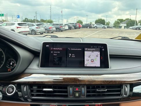 Used 2018 BMW X6 xDrive50i AWD/4WD image 15