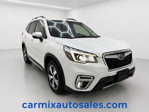 Used 2019 Subaru Forester Touring AWD/4WD image 1