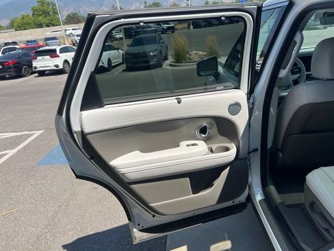 Used 2026 Hyundai Palisade Limited AWD/4WD image 19