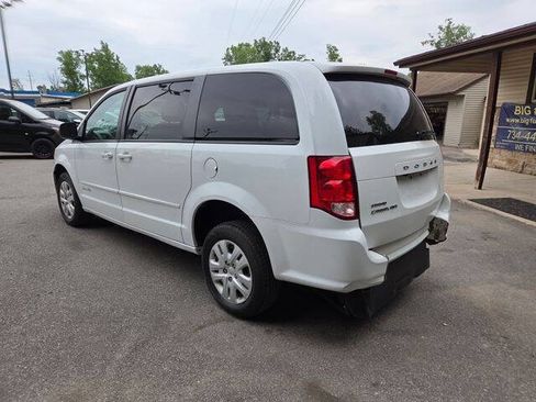Used 2017 Dodge Grand Caravan SE w/ Power Window Group FWD image 4