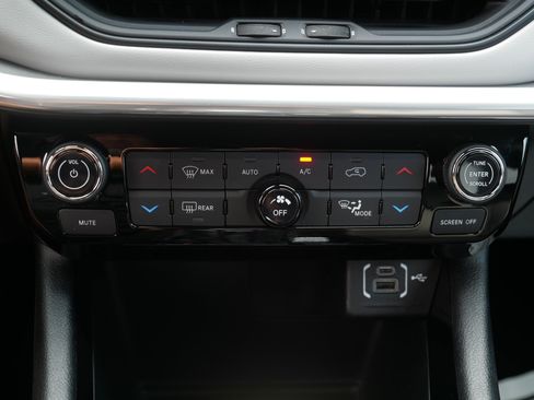 Used 2024 Jeep Compass Limited AWD/4WD image 23