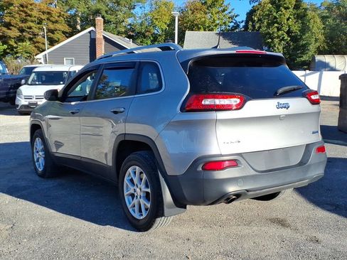 Used 2017 Jeep Cherokee Latitude image 7