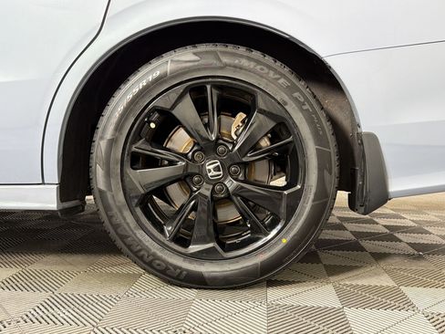 Used 2024 Honda Odyssey Sport image 11