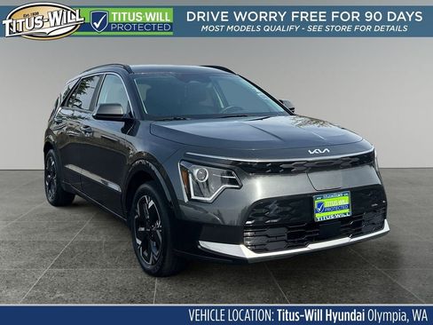Used 2025 Kia Niro Wind FWD image 1