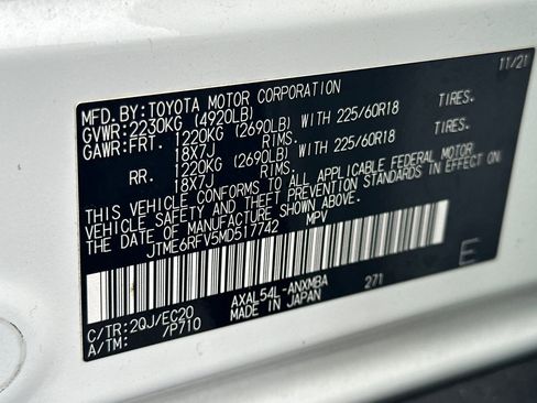 Certified 2021 Toyota RAV4 XSE w/ XSE Grade Weather Package image 29