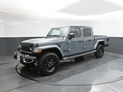 New 2025 Jeep Gladiator Sport