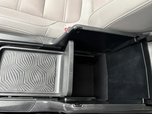 Used 2018 Honda CR-V Touring image 42