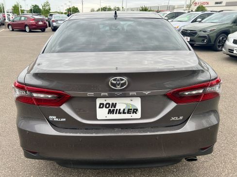 Used 2023 Toyota Camry XLE image 6