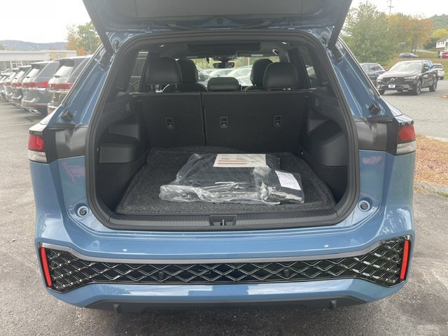 New 2026 Volkswagen Tiguan SE R-Line AWD/4WD image 7