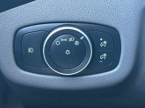 Used 2020 Ford Transit Connect XLT FWD image 12
