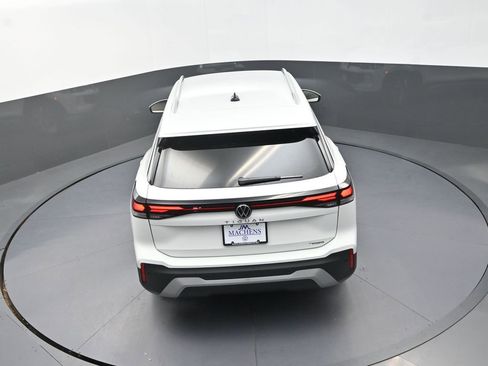 New 2026 Volkswagen Tiguan S AWD/4WD image 18