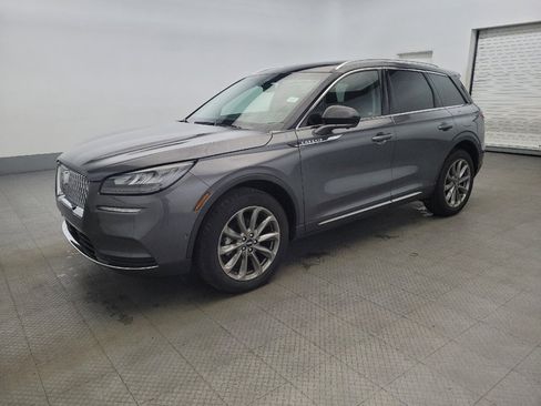 Used 2022 Lincoln Corsair AWD w/ Premium Package image 2