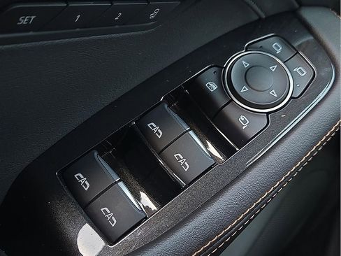 Used 2025 Cadillac CT5 Sport w/ Technology Package image 15