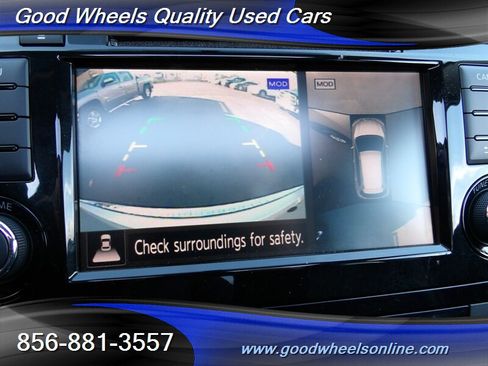 Used 2018 Nissan Rogue SV w/ Sun & Sound Touring Package image 18