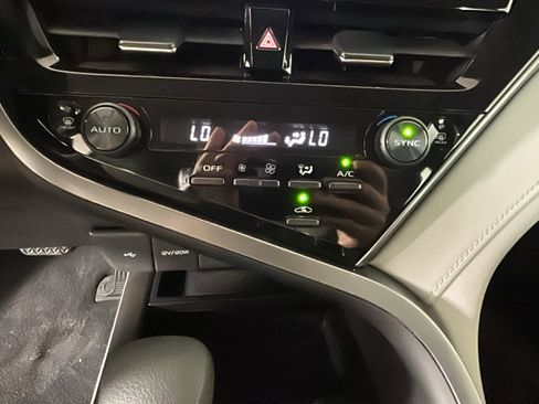 Used 2023 Toyota Camry LE FWD image 22