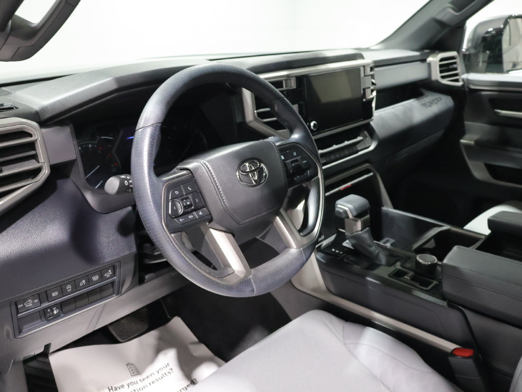 Used 2025 Toyota Tundra SR5 w/ SR5 Convenience Package AWD/4WD image 15