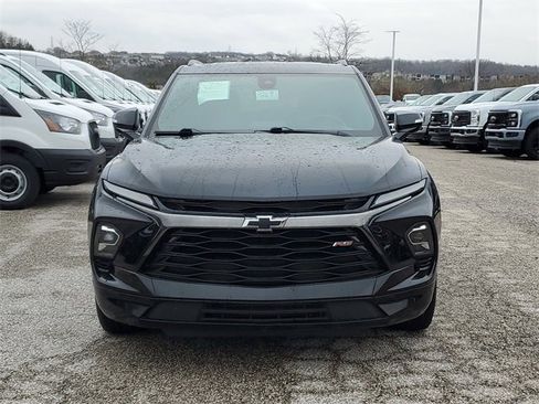 Used 2023 Chevrolet Blazer RS w/ Enhanced Convenience Package image 2