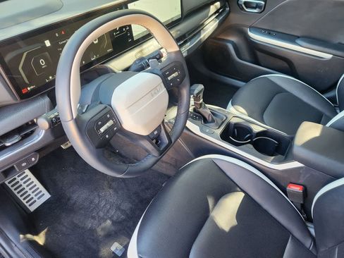 New 2026 Kia K4 GT-Line FWD image 2