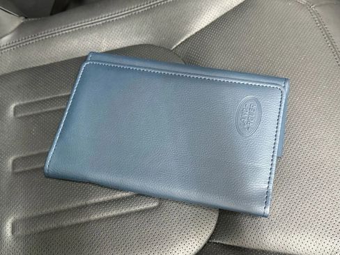 Used 2022 Land Rover Defender 110 S image 52