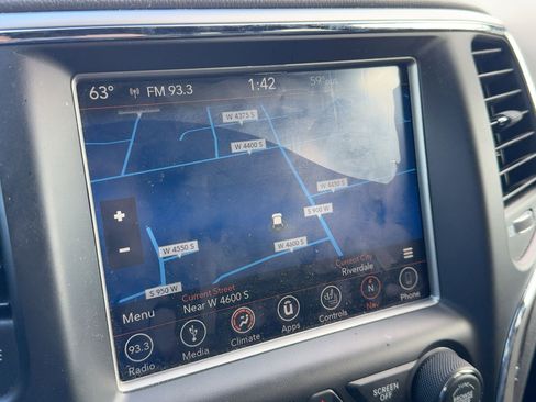 Used 2018 Jeep Grand Cherokee Overland image 24