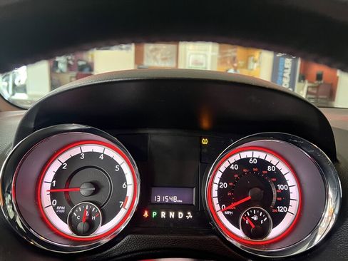 Used 2018 Dodge Grand Caravan SE image 12