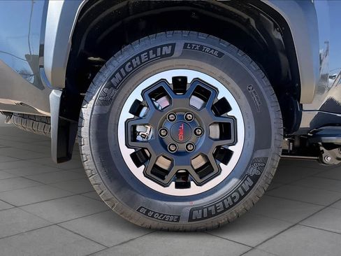 New 2026 Toyota 4Runner TRD Off-Road Premium AWD/4WD image 11