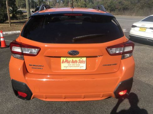 Used 2018 Subaru Crosstrek 2.0i image 5