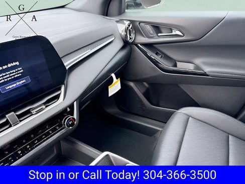 New 2026 Chevrolet Equinox LT w/ Convenience Package II AWD/4WD image 27