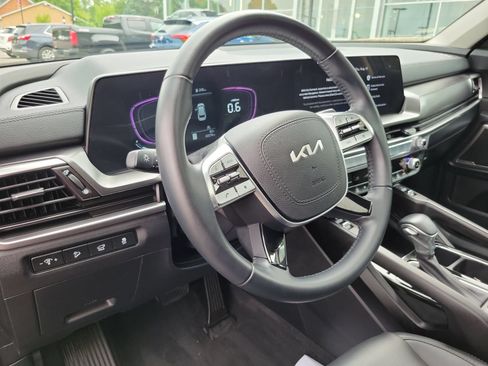 Used 2025 Kia Telluride S AWD/4WD image 11