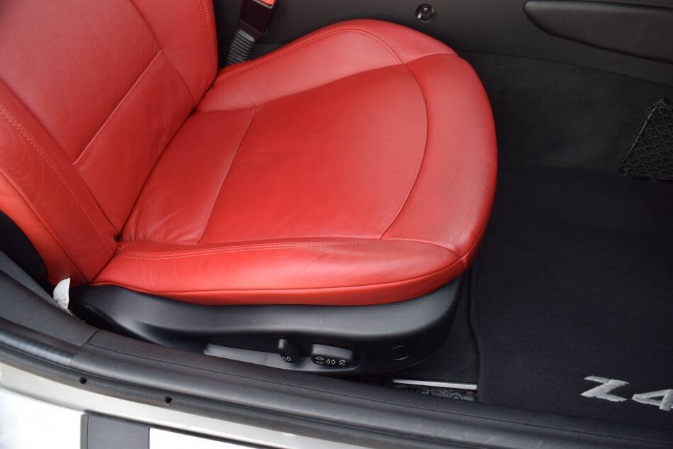 Used 2007 BMW Z4 3.0si RWD image 49