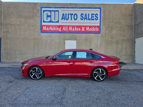 Used 2022 Honda Accord Sport image 4