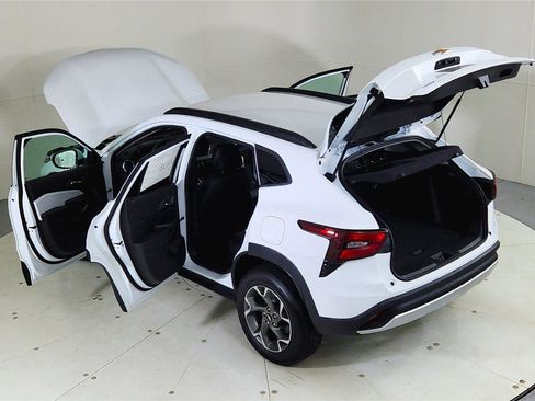 New 2026 Chevrolet Trax LT image 26