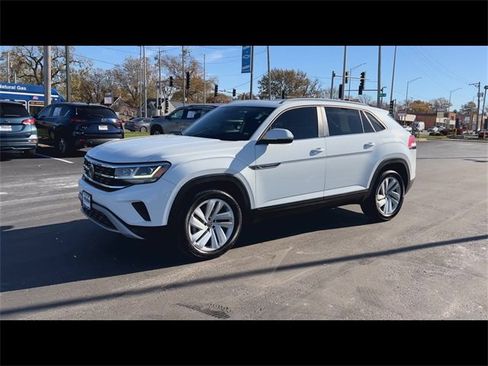 Used 2021 Volkswagen Atlas Cross Sport SE image 4