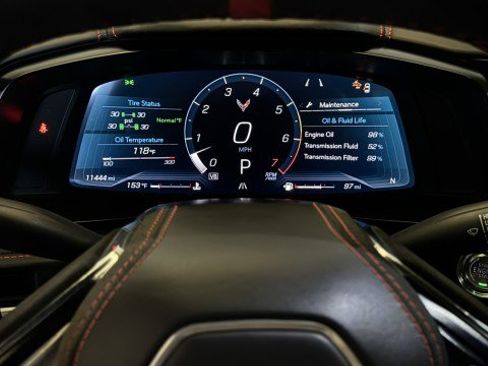 Used 2024 Chevrolet Corvette Stingray Premium Cpe w/ Z51 Performance Package RWD image 11