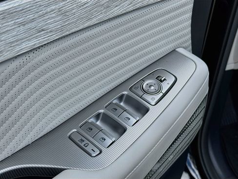 Used 2025 Hyundai Palisade Calligraphy FWD image 25