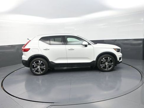 Used 2020 Volvo XC40 T4 Inscription w/ Protection Package Premier FWD image 18