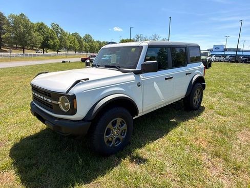 New 2025 Ford Bronco Big Bend image 9