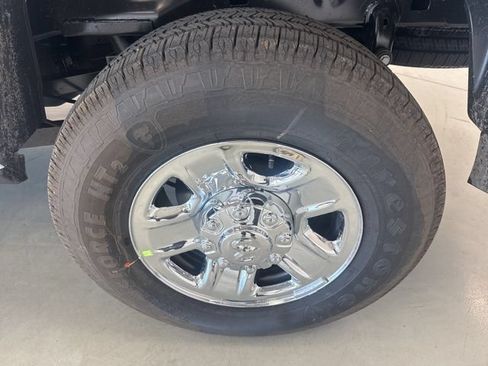 New 2026 RAM 2500 Tradesman AWD/4WD image 5