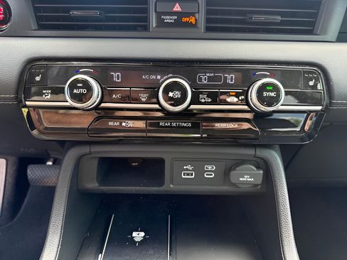 Certified 2025 Honda Pilot EX-L image 29