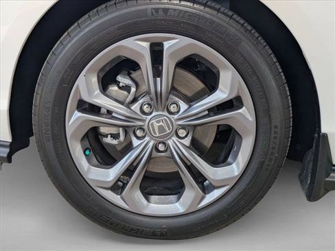 Certified 2023 Honda Accord EX image 9