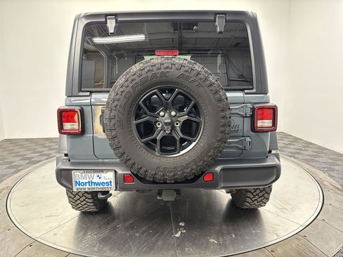 Used 2024 Jeep Wrangler Sport AWD/4WD image 15